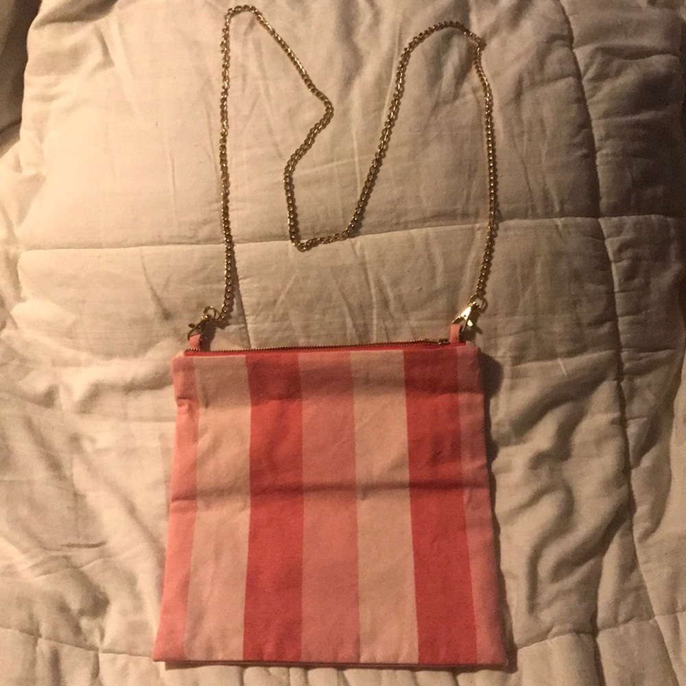 Cross body purse
